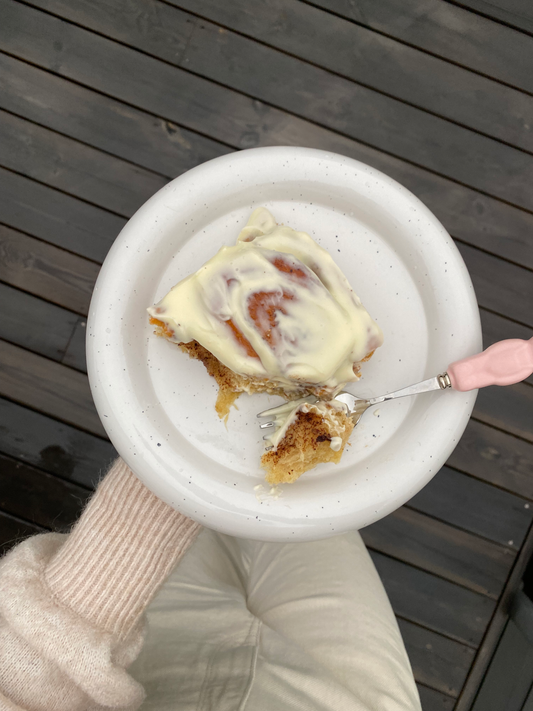 Cinnamon Buns with Cream Cheese Frosting