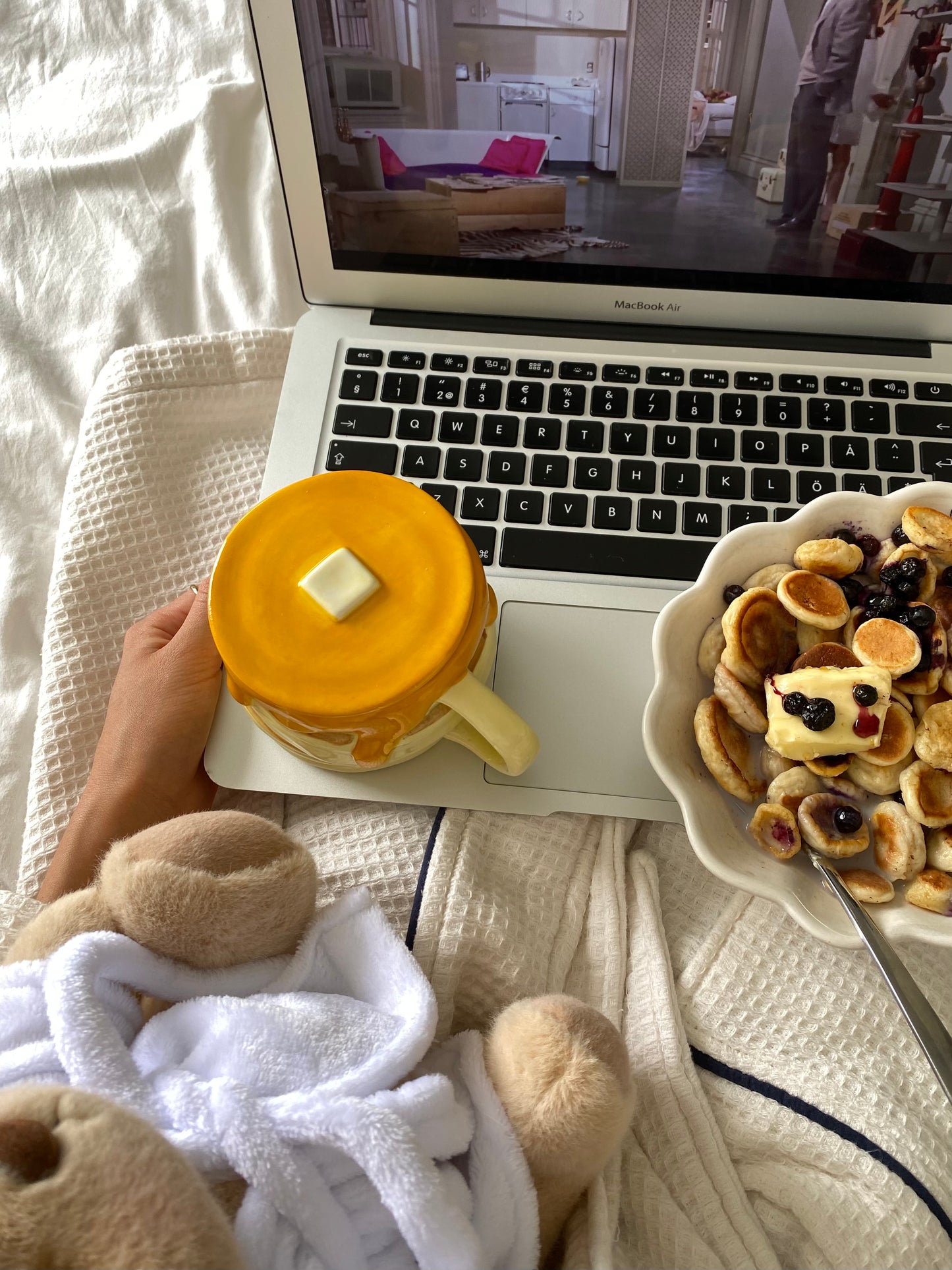 Pancakes in Bed Ceramic Mug